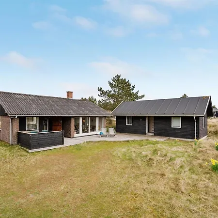 Thorgisl - 1-4km From The Sea By Interhome Feriehus *