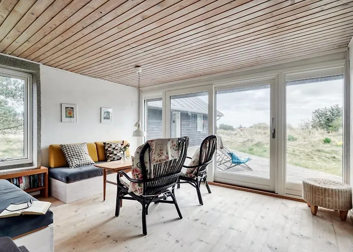 Thorgisl - 1-4km From The Sea By Interhome *