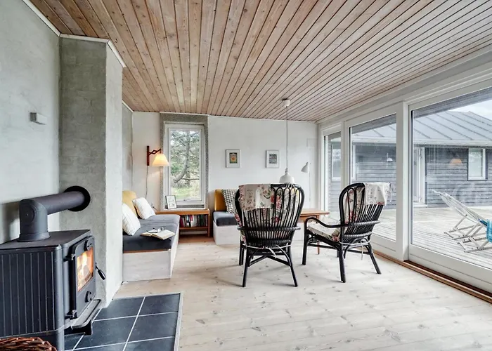 Thorgisl - 1-4km From The Sea By Interhome Feriehus *