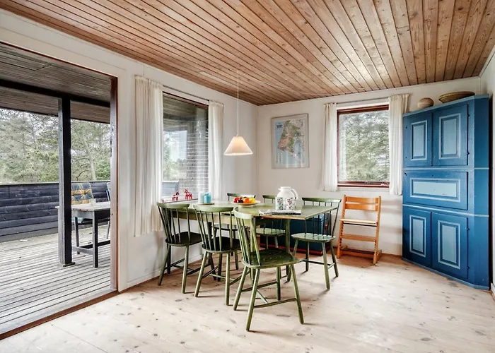 Thorgisl - 1-4km From The Sea By Interhome Feriehus *