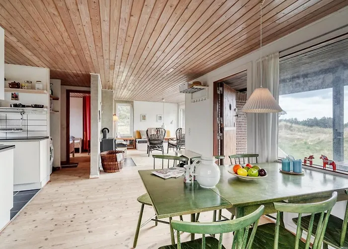 Thorgisl - 1-4km From The Sea By Interhome *